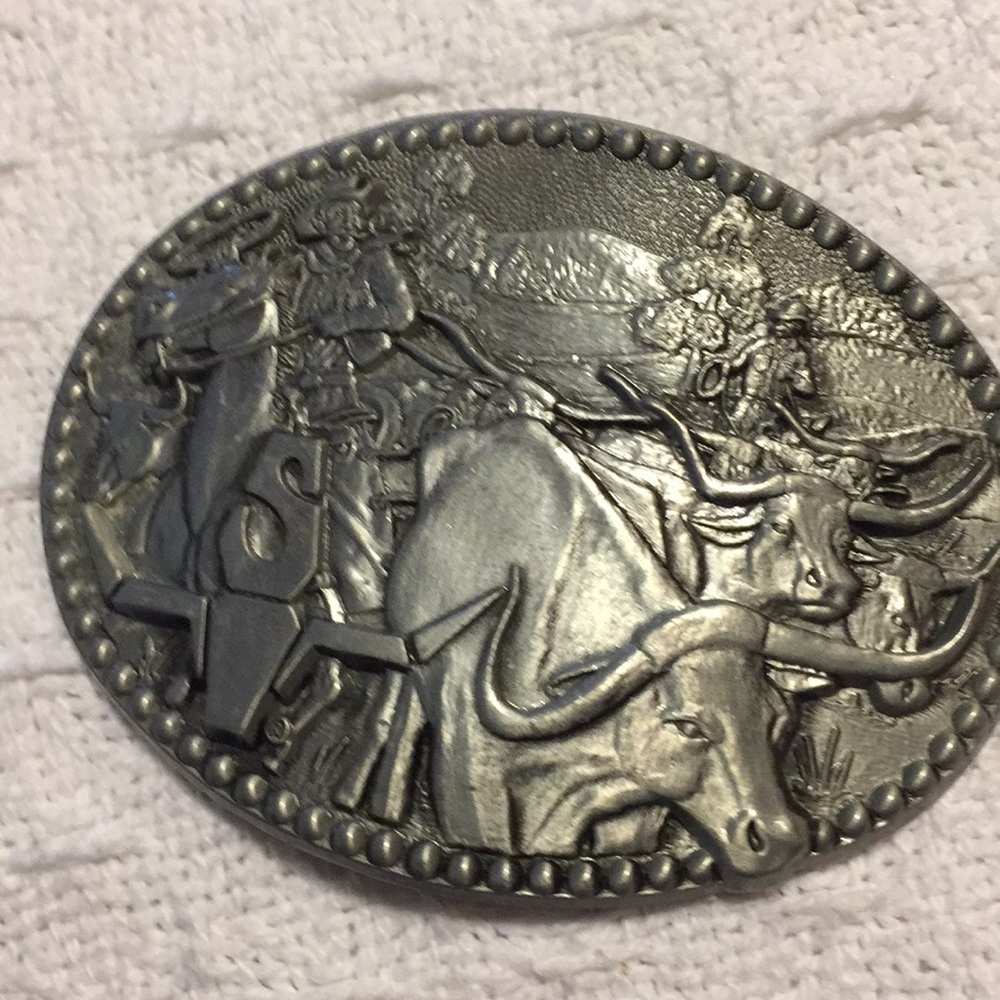 ZEE SERIES Vintage Pewter Belt Buckle Texas Cattle